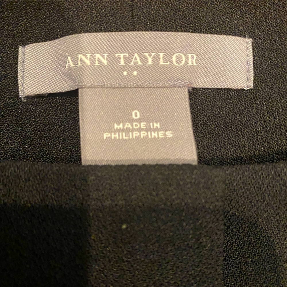 Ann Taylor Classic Lined Trouser size 0